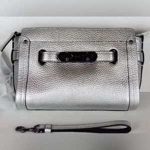 Coach 53032 Swagger Wristlet w/Crossbody Silver/black hardware